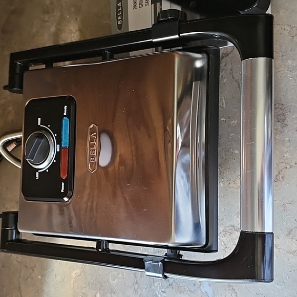 Bella Panini Grill - Picture 8 of 12